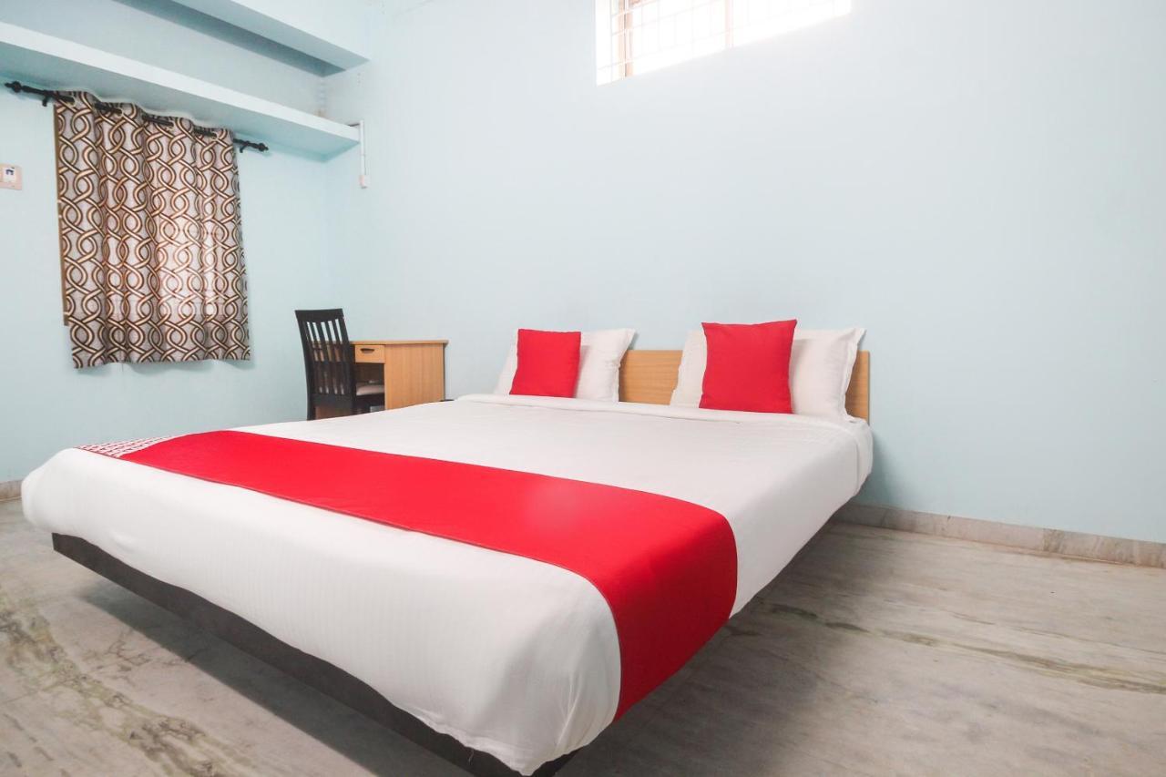 Oyo Flagship 48158 Ss Towers Hotel Podanur Bagian luar foto