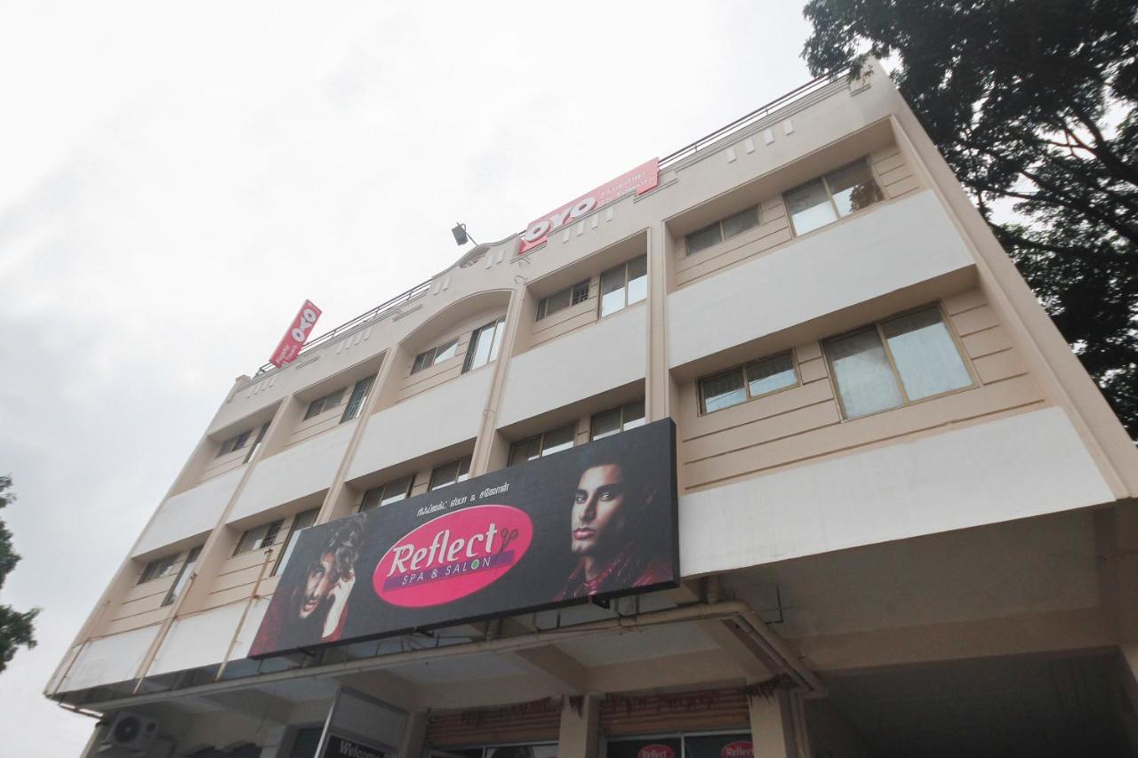 Oyo Flagship 48158 Ss Towers Hotel Podanur Bagian luar foto