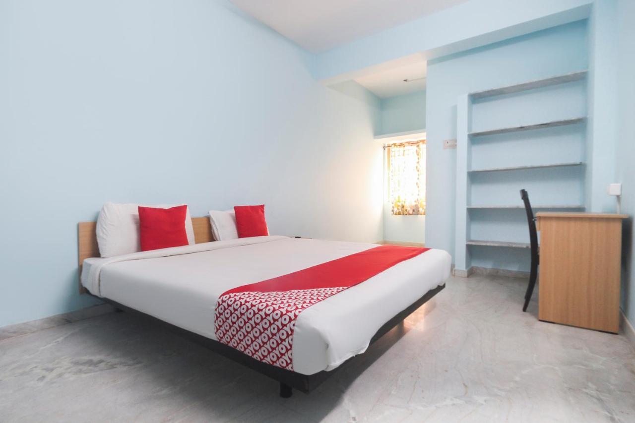 Oyo Flagship 48158 Ss Towers Hotel Podanur Bagian luar foto